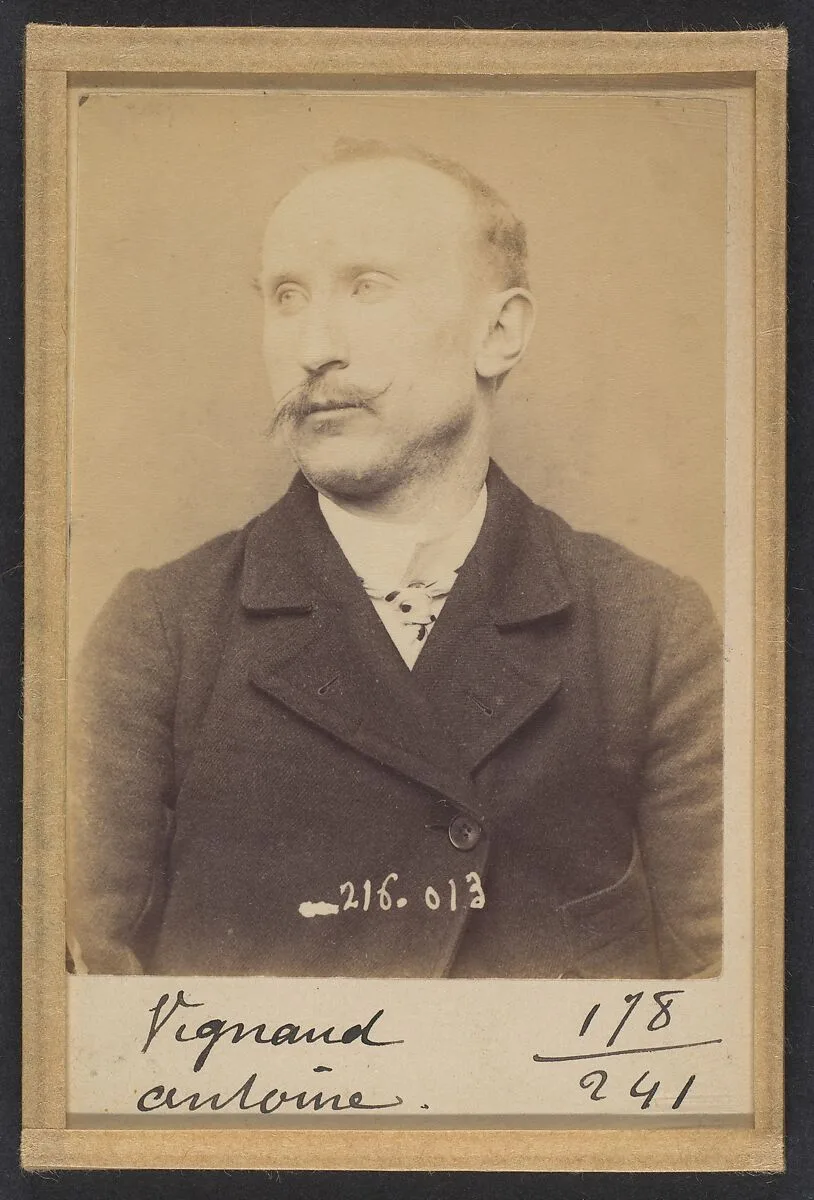 Vignaud. Antoine. 32 ans, né à Cussey (Allier). Cordonnier. Vol anarchiste. 21/3/94. — Alphonse Bertillon