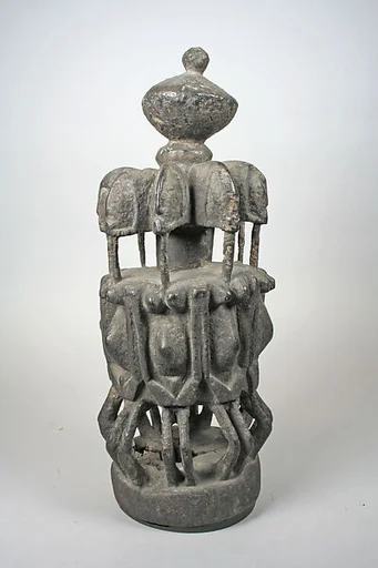 Altar: Female Figures