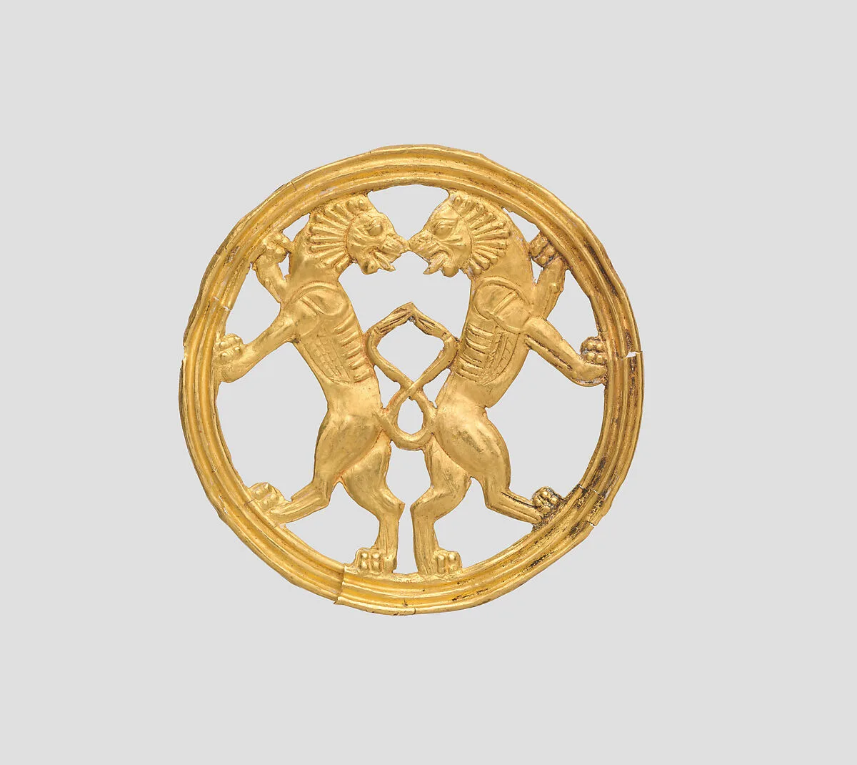 Ornament with back-to-back lions — Unknown