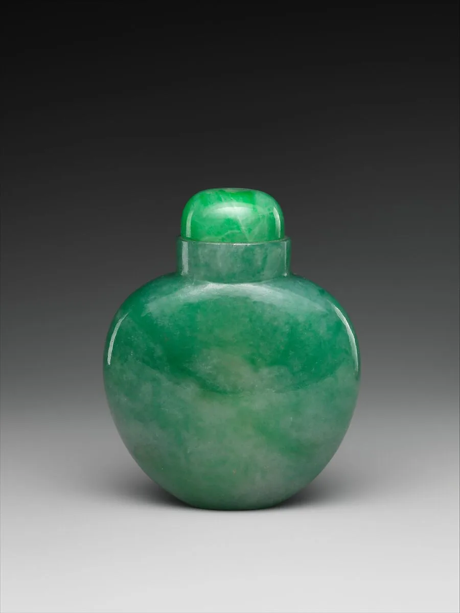 清 翡翠雕鼻煙壺|Snuff bottle — Unknown