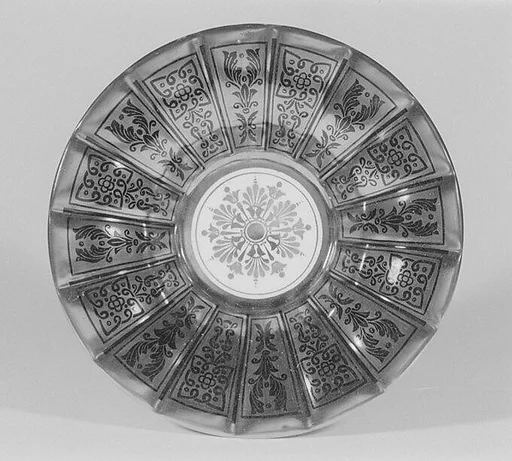 Saucers (12) (part of a tea and coffee service)