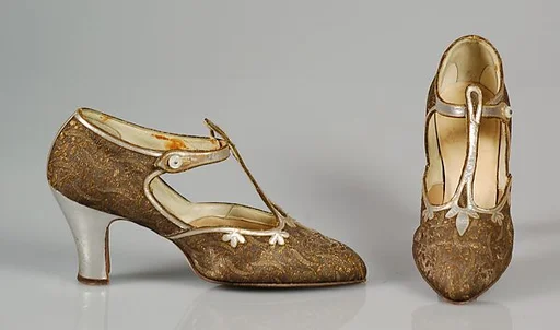 Evening shoes