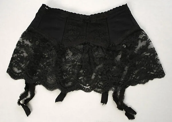 Garter belt — Marc Bohan|House of Dior