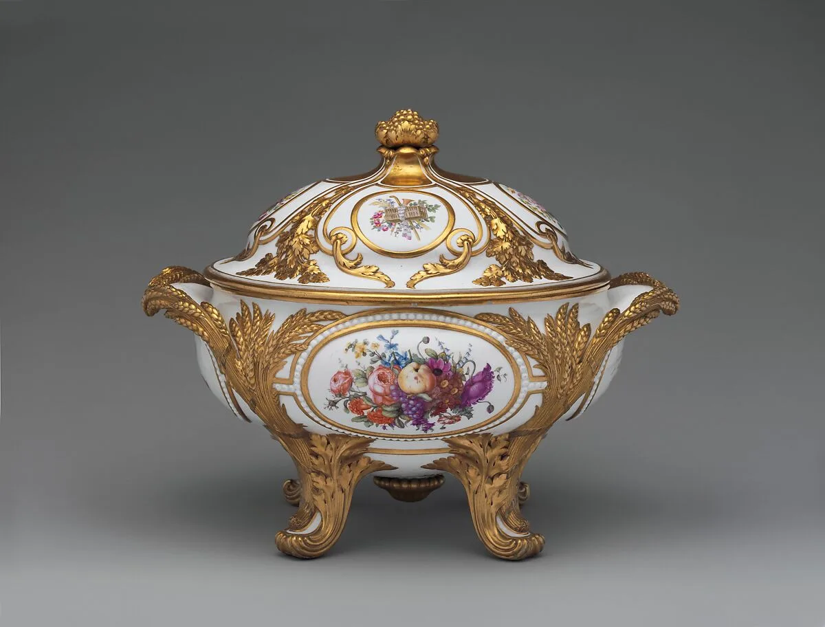Tureen with cover (Terrine épis de blé or épis en or et plateau) — Sèvres Manufactory|François Antoine Pfeiffer|Nicolas Sinsson|Henri-François Vincent