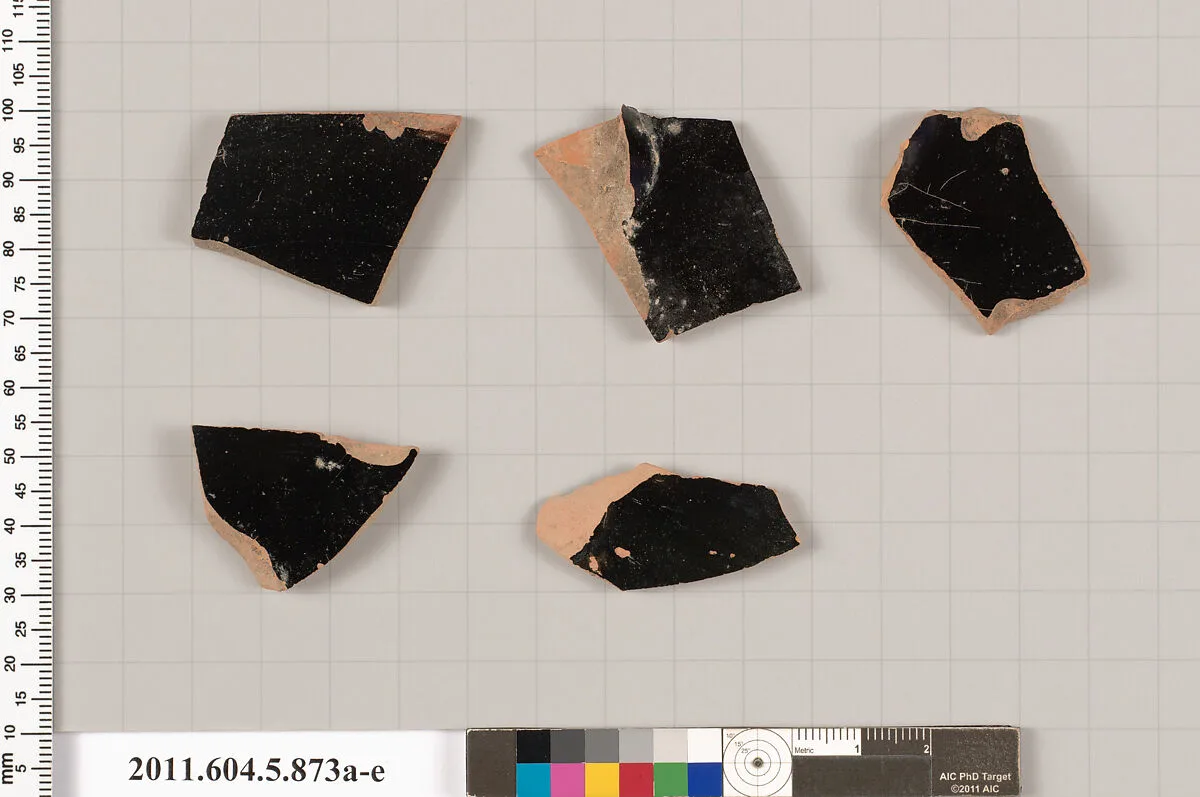 Terracotta fragments of kylikes (drinking cups) — Unknown