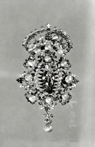 Pendant with the Virgin of the Immaculate Conception