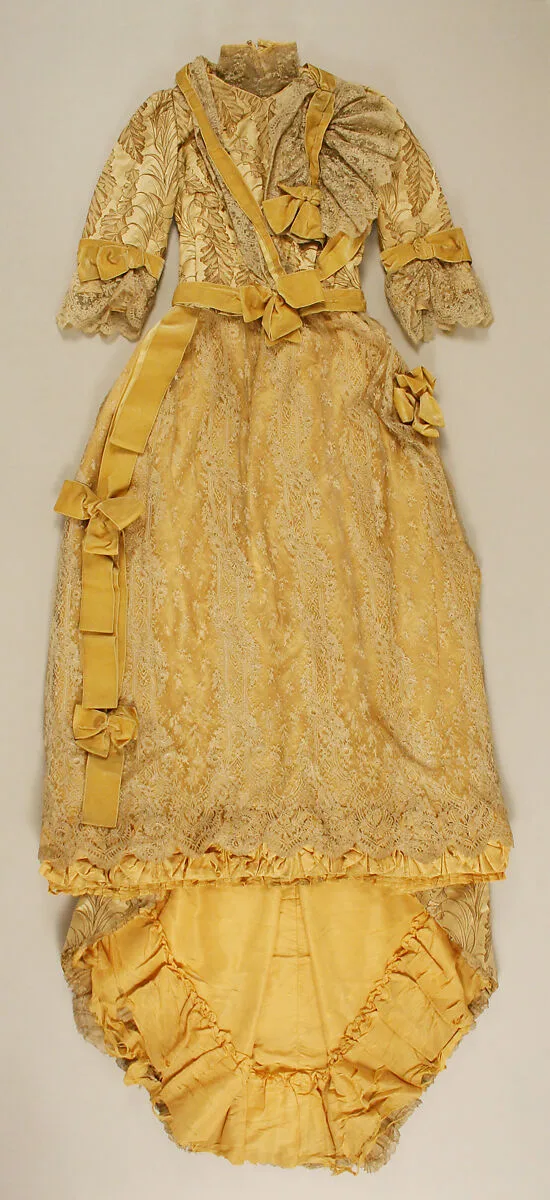 Dinner dress — Unknown