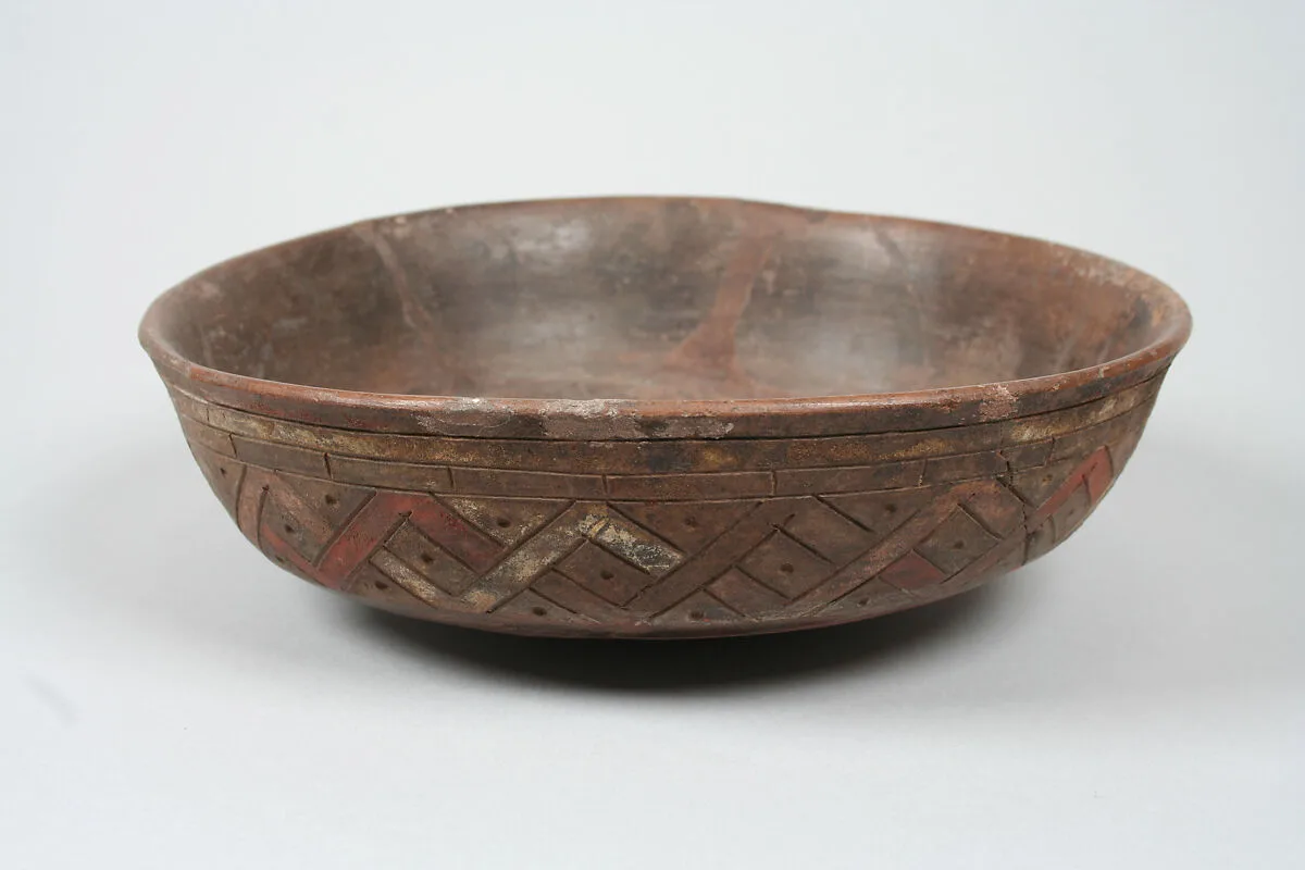 Incised bowl with geometric pattern — Unknown