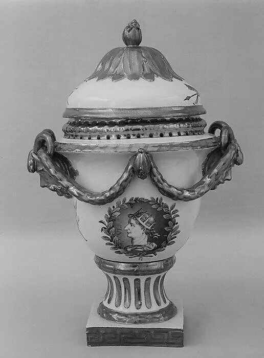 Vase (part of a garniture) — Fürstenberg Porcelain Manufactory