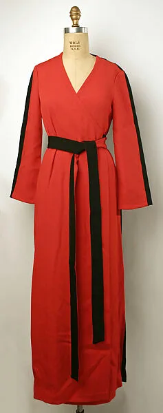 Bathrobe — Mollie Parnis|Saks Fifth Avenue