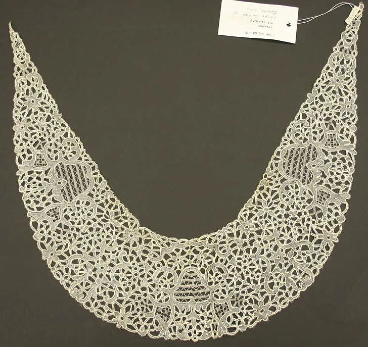 Collar — Unknown