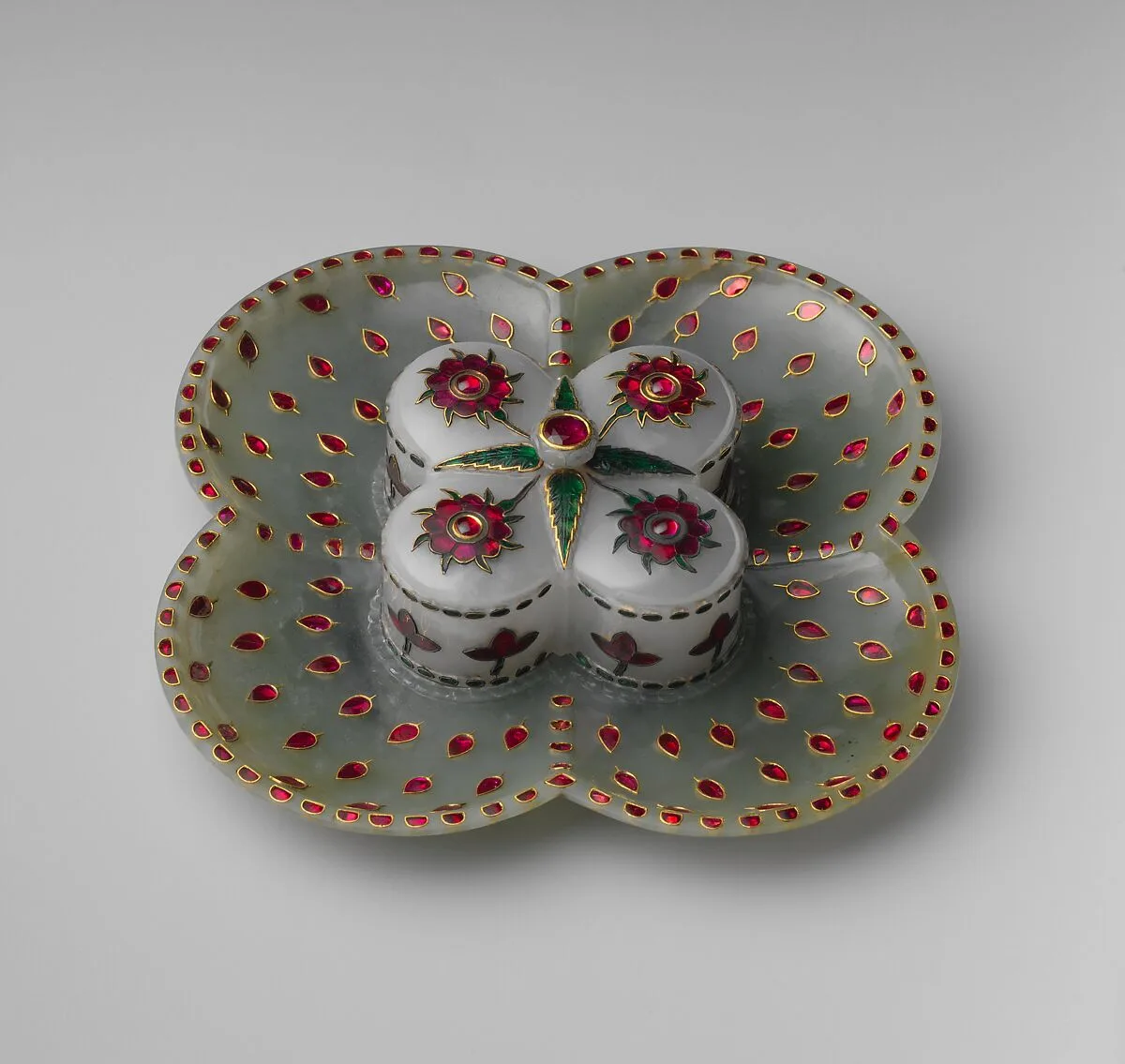 莫臥兒王朝 鑲金嵌寶帶托盤四格玉盒|Box with tray — Unknown