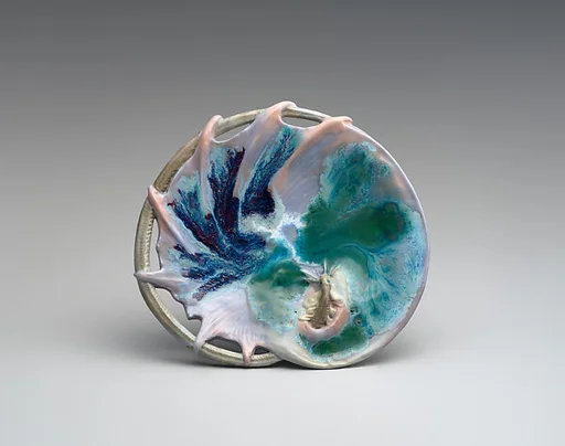Plate with snake