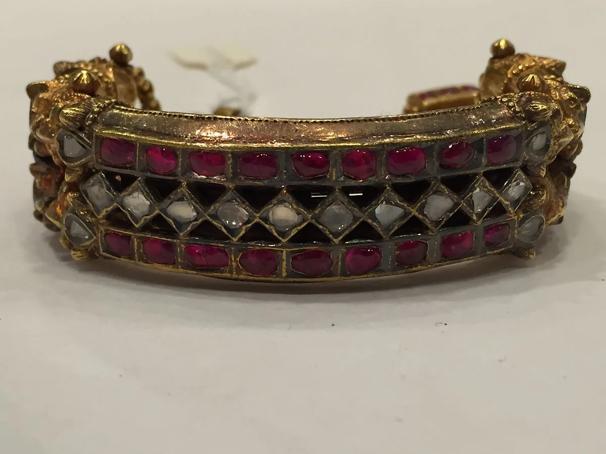 Bracelet with Lion Hinges — Unknown