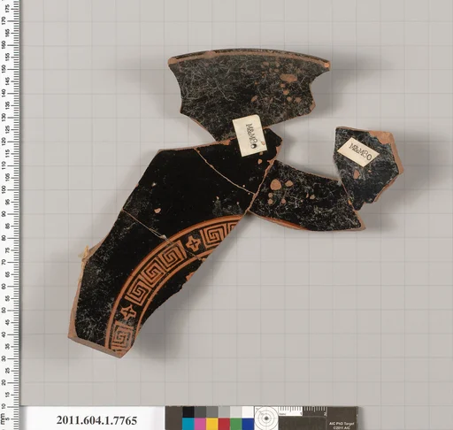 Terracotta rim fragment of a kylix (drinking cup)