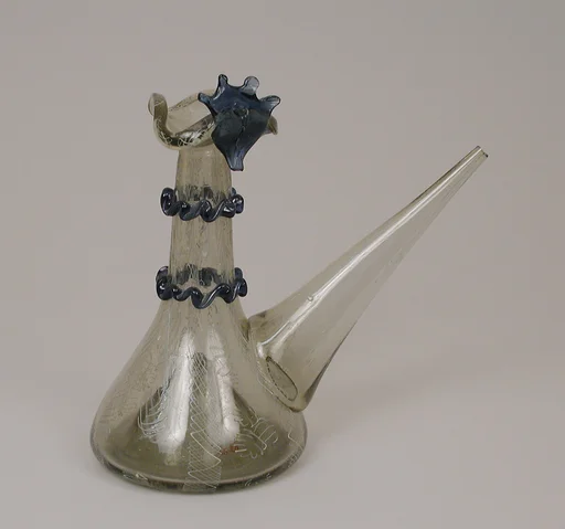 Drinking bottle (Porrón)