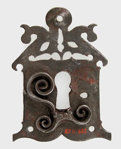 Escutcheon plate