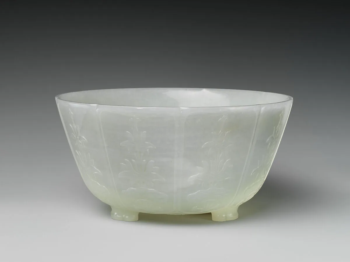 清 玉雕花形碗|Bowl in the form of a lotus flower — Unknown