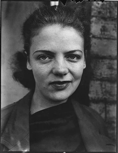[Anne Harvey on Roof of 441 East 92nd Street Apartment Building, New York City]