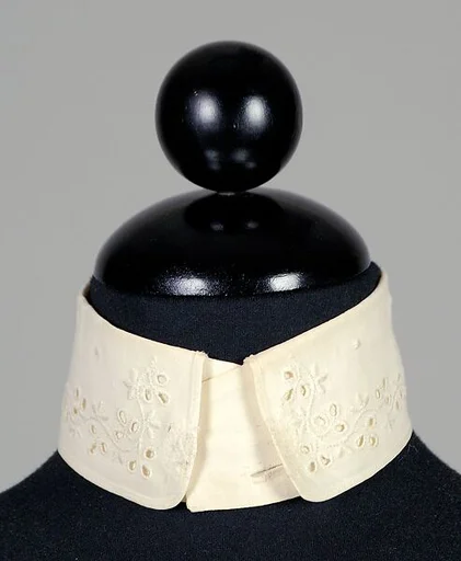 Collar