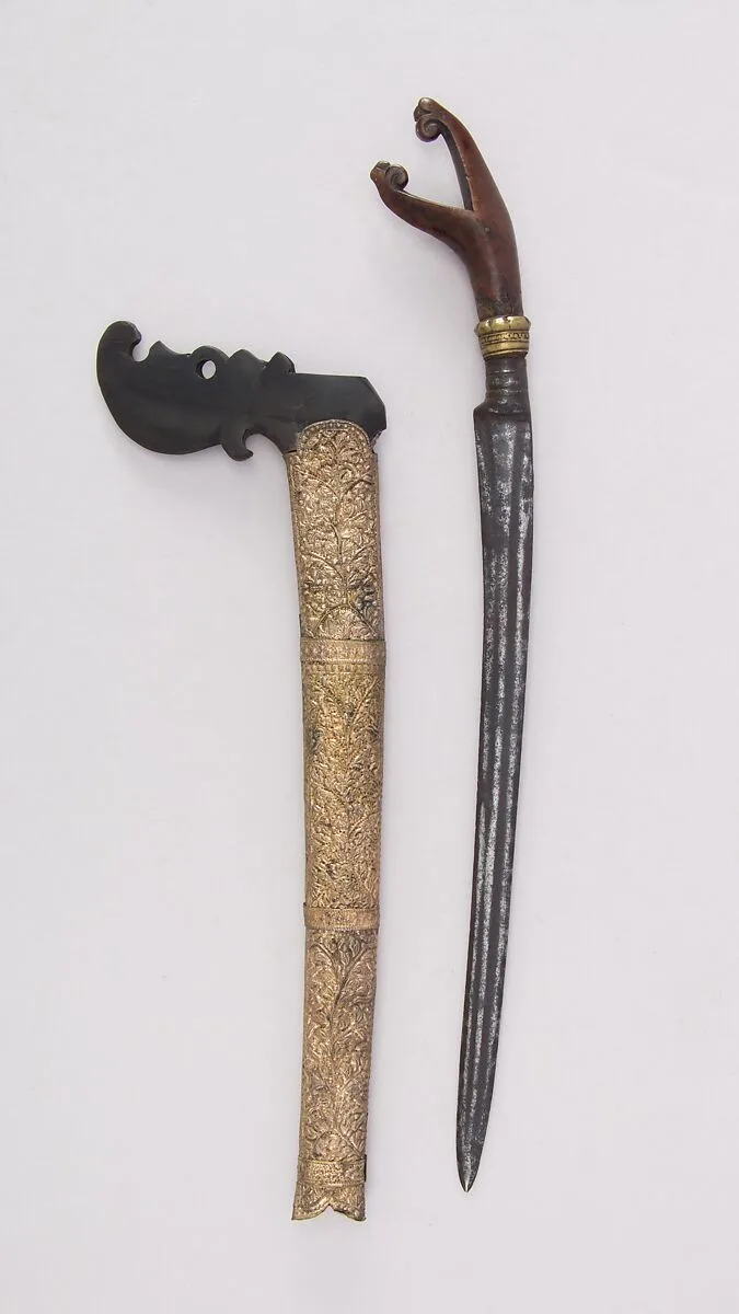 Knife (Bade-bade) with Sheath — Unknown