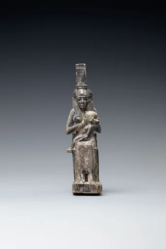 Isis nursing Horus
