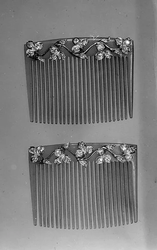 Comb