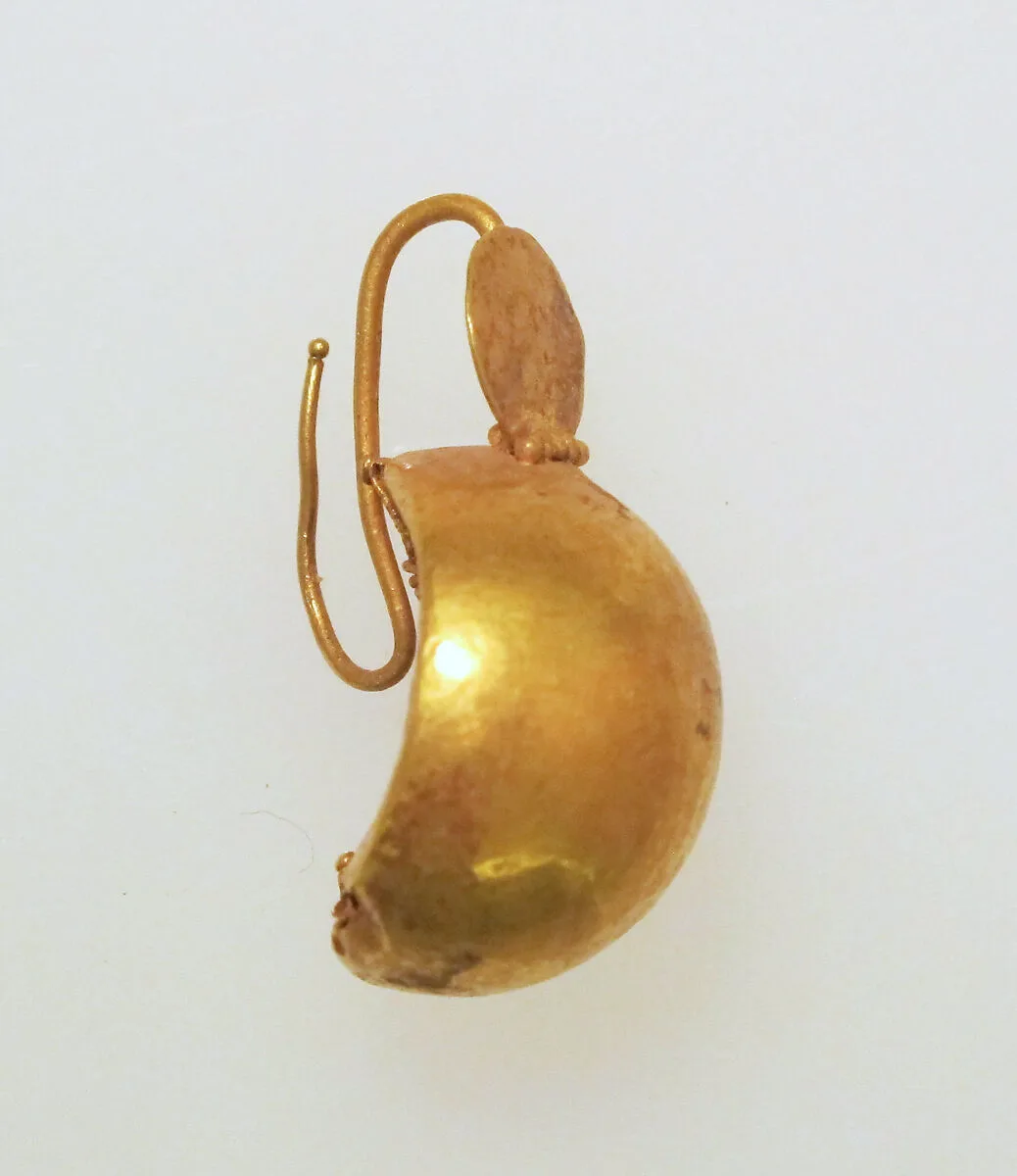 Earring-hook type with discs of thin foil — Unknown
