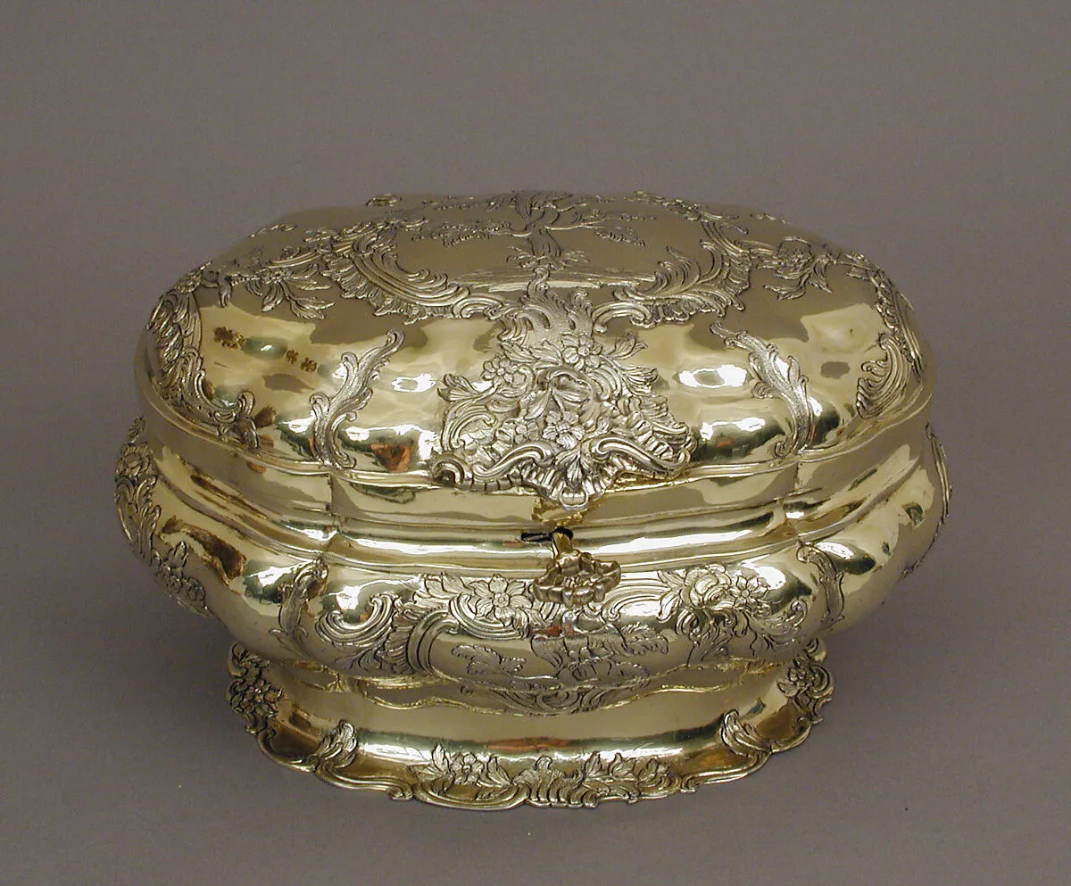 Large oval box (one of a pair) — Gottlieb Satzger