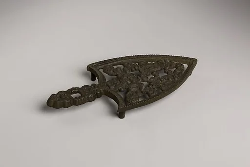 Trivet