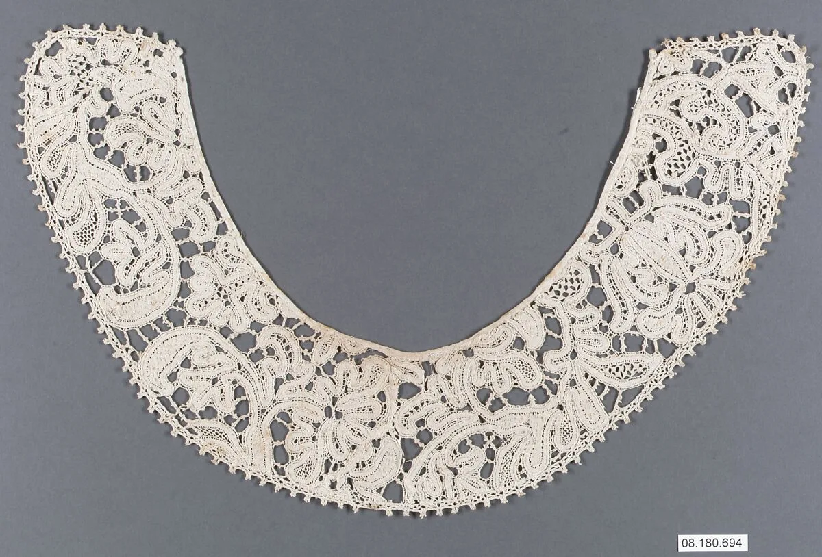 Collar — Unknown