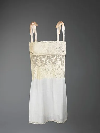 Chemise