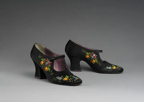 Shoes — Herbert Levine Inc.