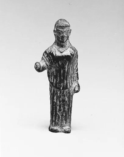 Bronze statuette of a woman