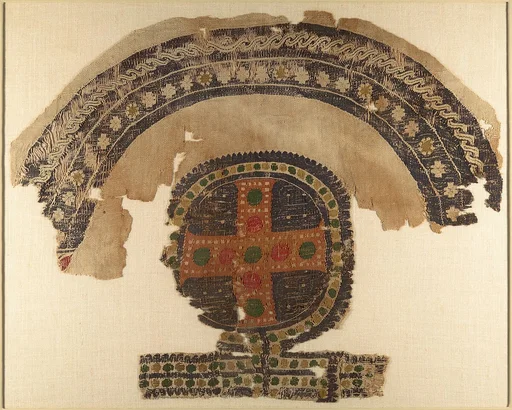Fragment with an Arch and a Gemmed Cross