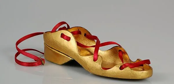 Evening sandals — Delman