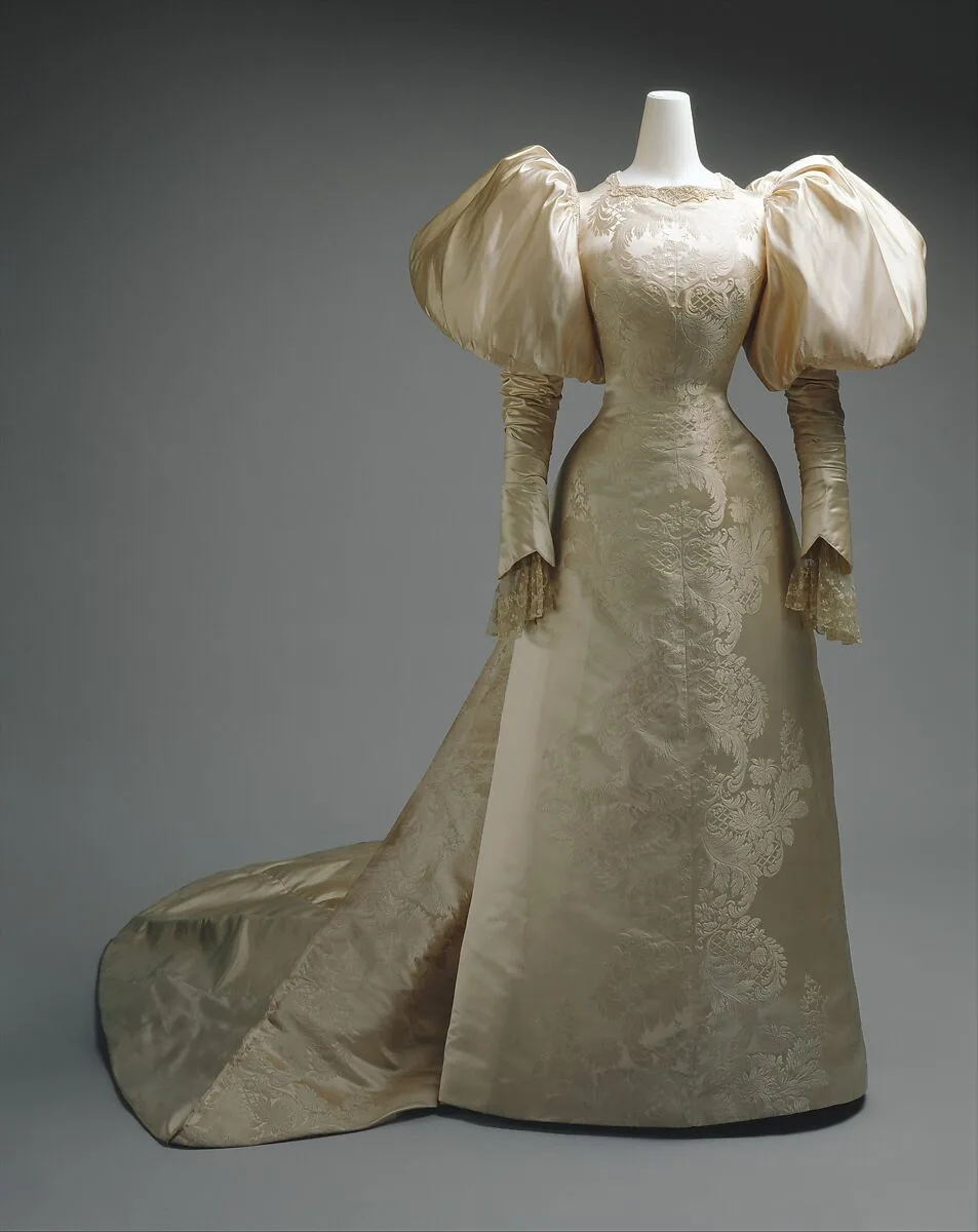 Wedding dress — House of Worth