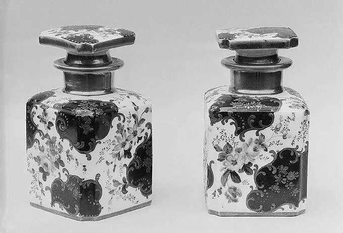 Pair of perfume bottles — Unknown