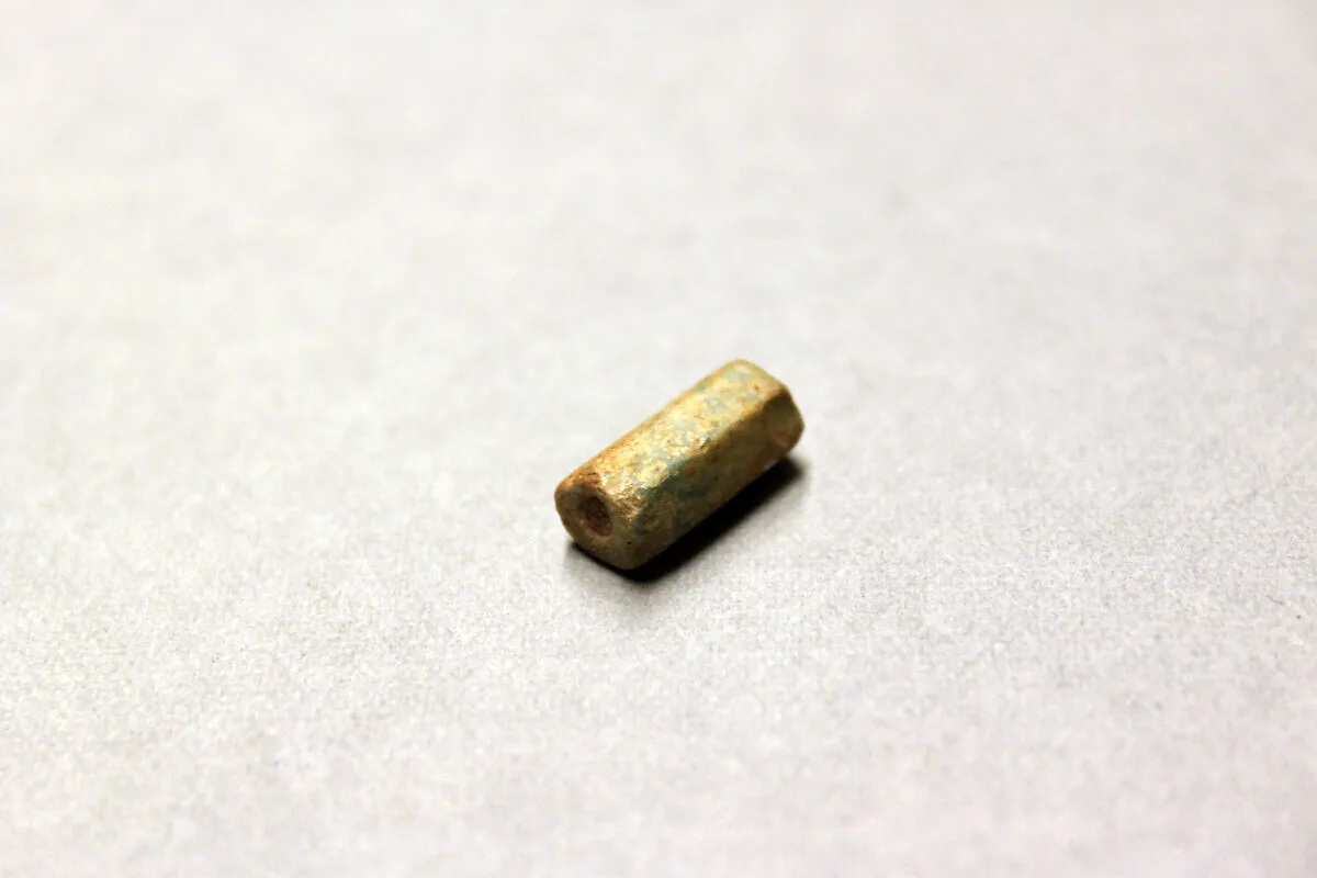 Beads — Unknown