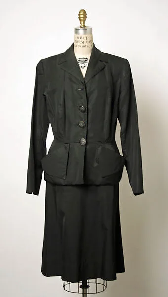 Suit — Elsa Schiaparelli