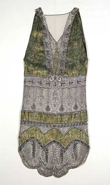Evening dress — Unknown