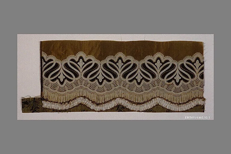 Fragment of a dress skirt — Unknown