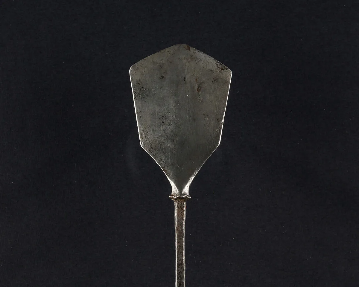 Arrowhead (<i>Yanone</i>) — Unknown