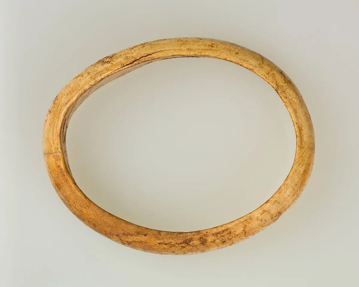 Ivory bracelet — Unknown