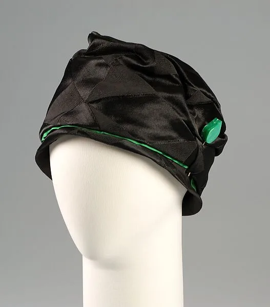 Toque — Mme. Poiret