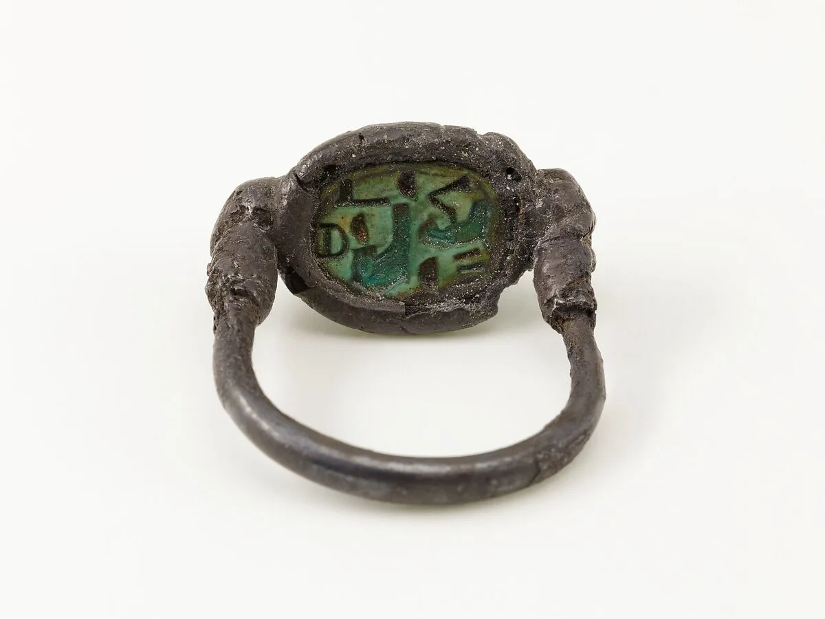 Scarab Finger Ring Inscribed "God's Wife Hatshepsut" — Unknown