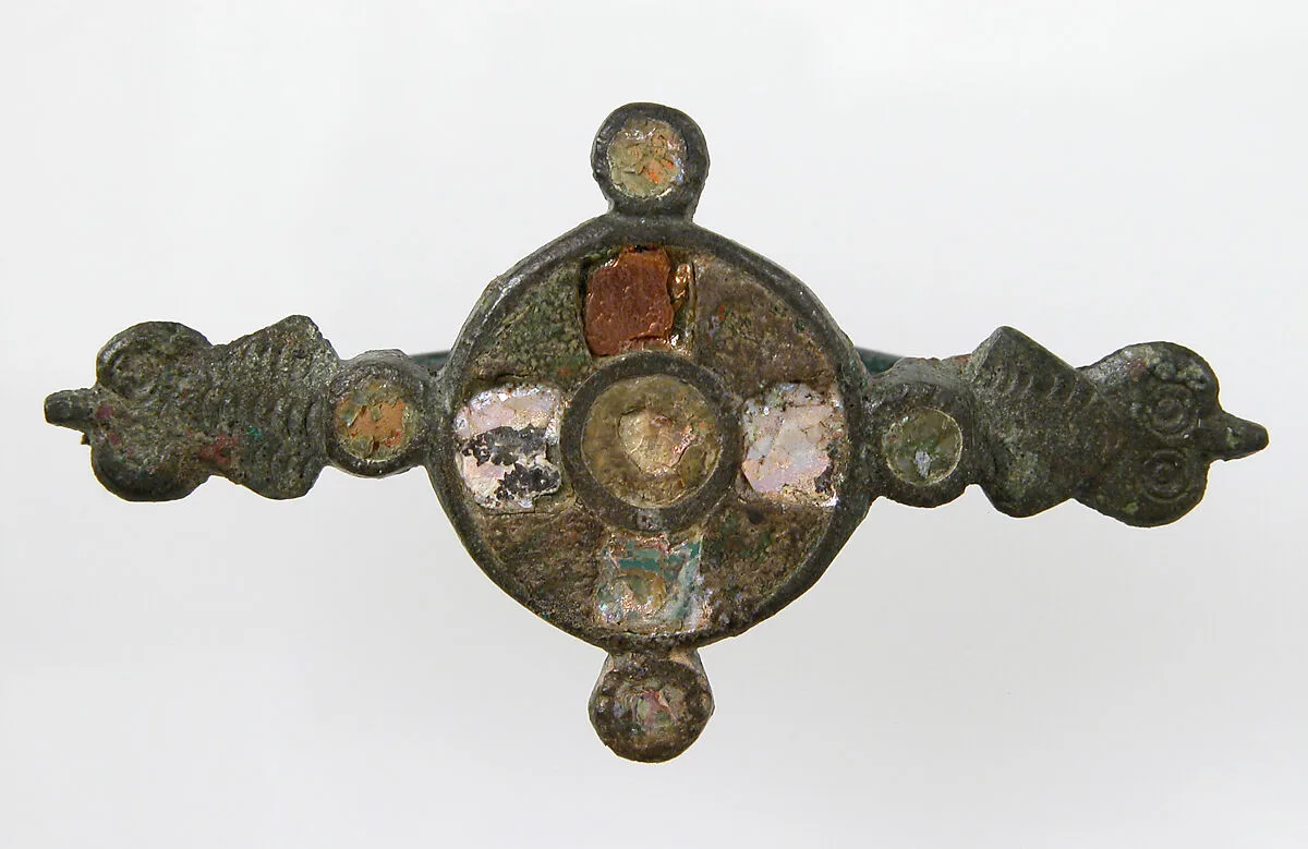Flat Brooch — Unknown