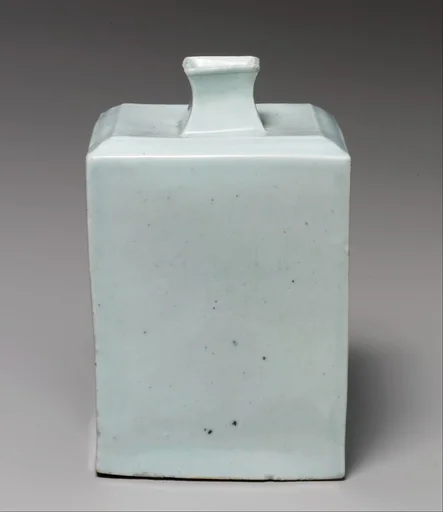 백자 사각형 병 조선|白磁四角形甁 朝鮮|Square bottle