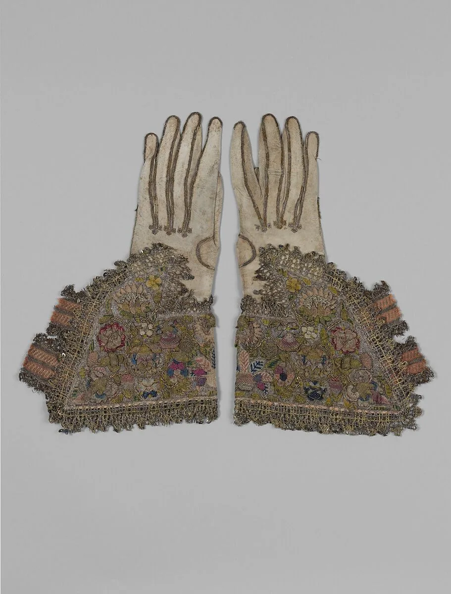 Pair of gloves — Unknown