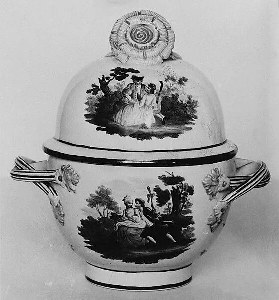 Sugar bowl (part of a set) — Unknown